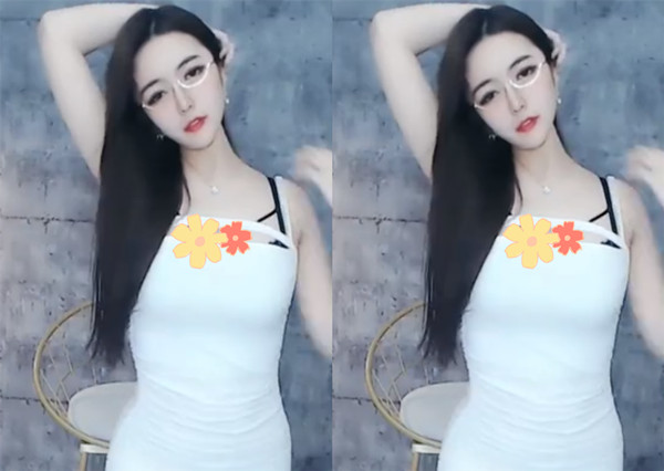 网易CC-小燃燃海报-免费剧场